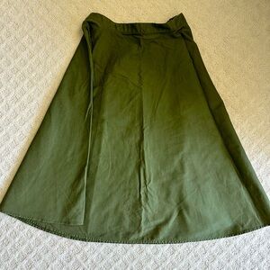 Uniqlo A-line midi skirt